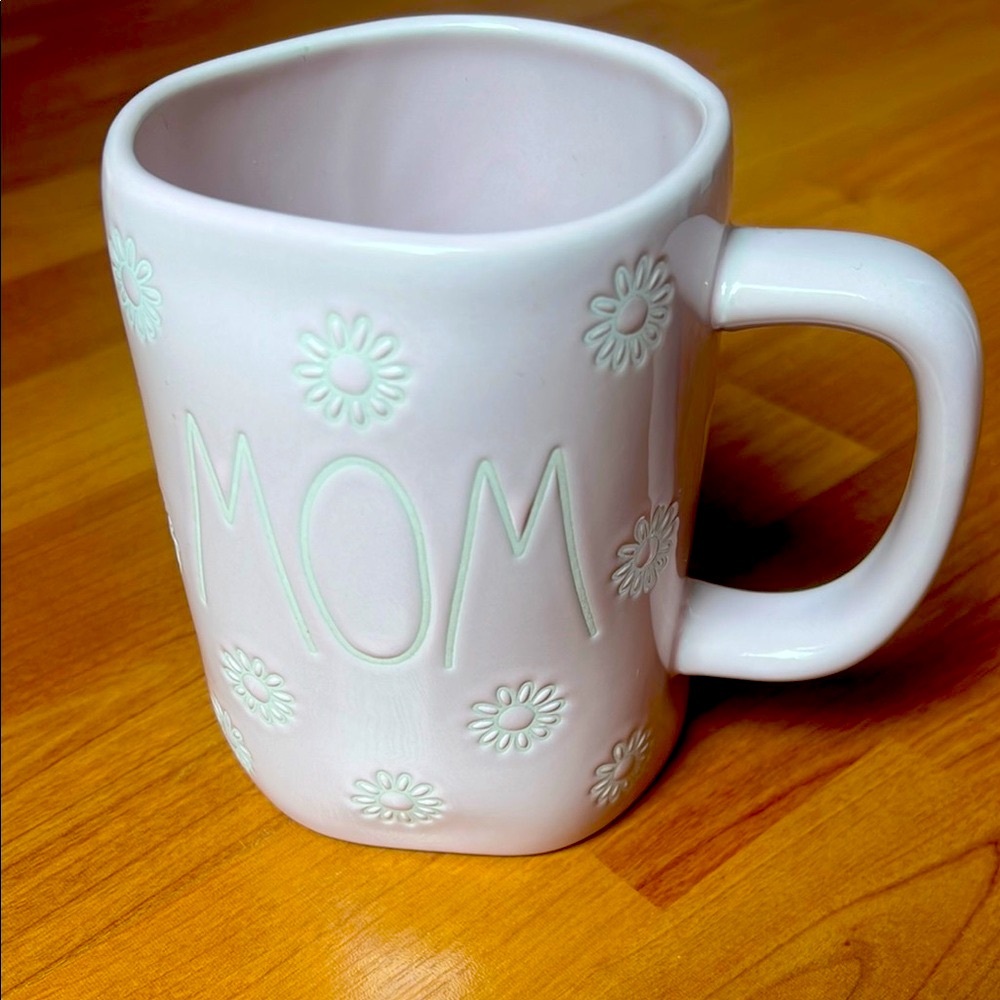Pink Ceramic 'MOM' Rae Dunn Mug